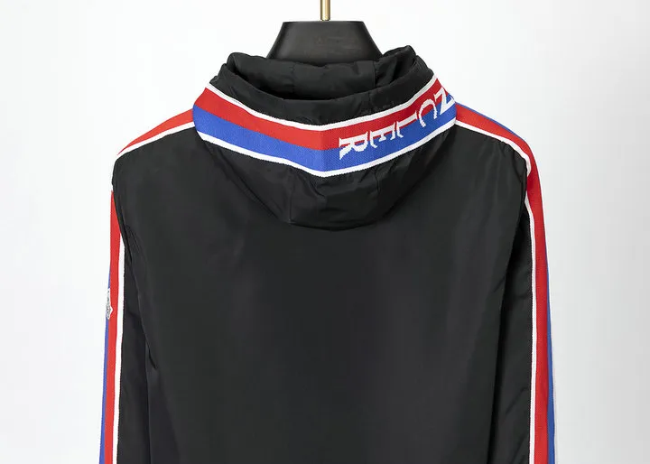【2026】【MONCLER  公式旗艦店】モンクレール  ジャケット着好評に付き再入荷！