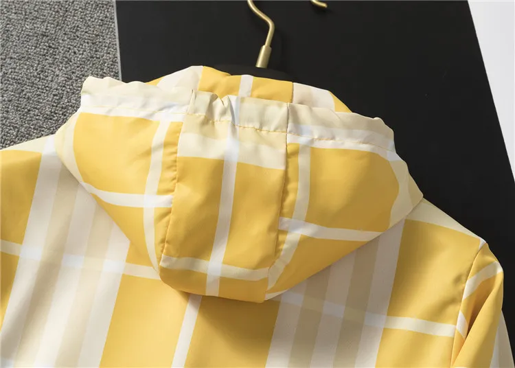 【2026】【BURBERRY 公式旗艦店】バーバリー  ジャケット着好評に付き再入荷！