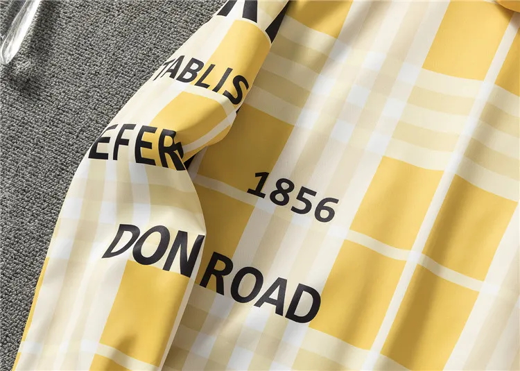 【2026】【BURBERRY 公式旗艦店】バーバリー  ジャケット着好評に付き再入荷！