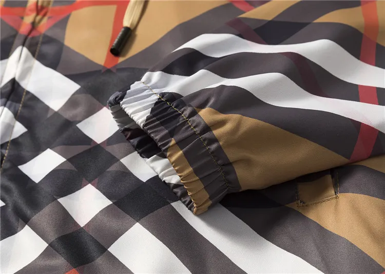 【2026】【BURBERRY 公式旗艦店】バーバリー  ジャケット着好評に付き再入荷！