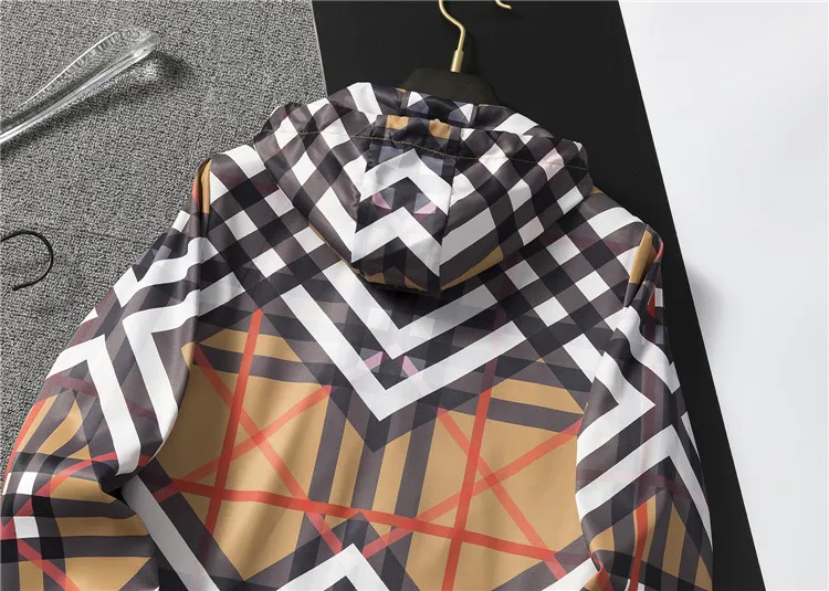 【2026】【BURBERRY 公式旗艦店】バーバリー  ジャケット着好評に付き再入荷！