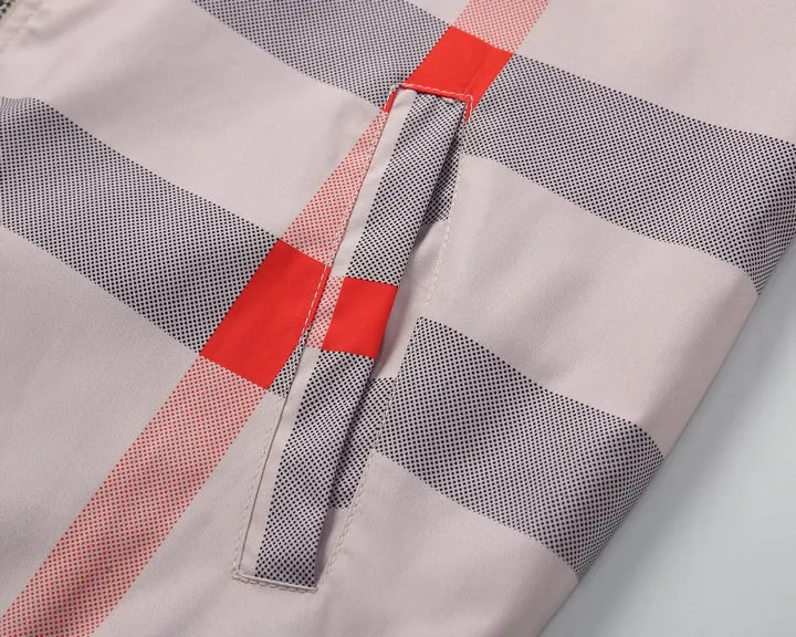 【2026】【BURBERRY 公式旗艦店】バーバリー  ジャケット着好評に付き再入荷！
