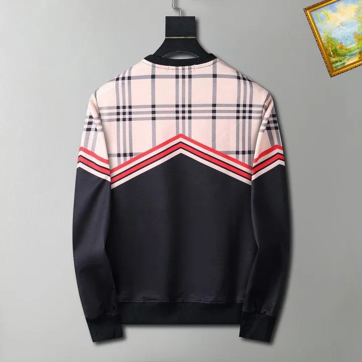 【2026】【BURBERRY 公式旗艦店】バーバリー  丸首の衛衣 スウェット ご好評に付き再入荷！