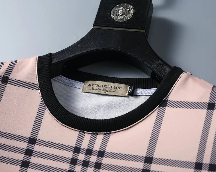 【2026】【BURBERRY 公式旗艦店】バーバリー  丸首の衛衣 スウェット ご好評に付き再入荷！