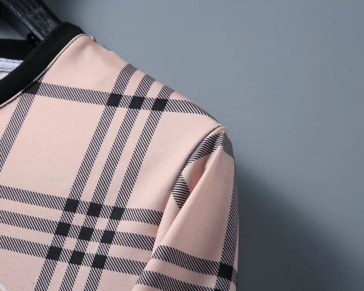 【2026】【BURBERRY 公式旗艦店】バーバリー  丸首の衛衣 スウェット ご好評に付き再入荷！