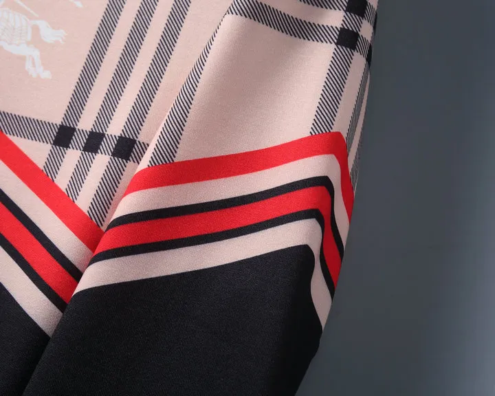 【2026】【BURBERRY 公式旗艦店】バーバリー  丸首の衛衣 スウェット ご好評に付き再入荷！