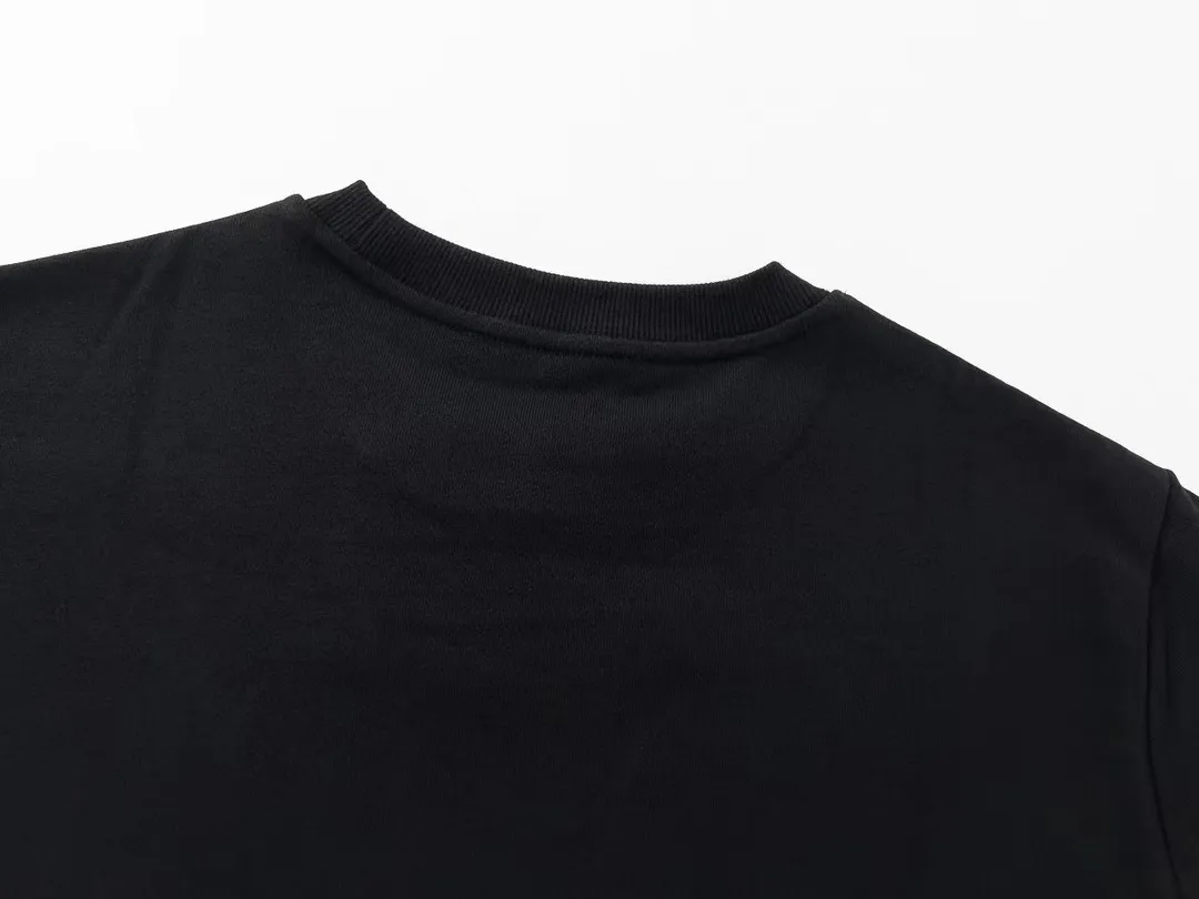 【2026】【GUCCI  公式旗艦店】グッチ  丸首の衛衣 スウェットご好評に付き再入荷！