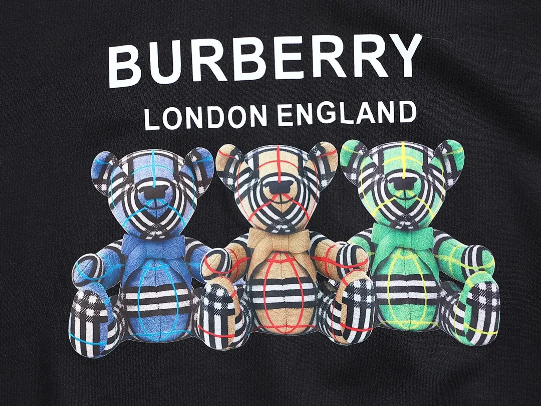 【2026】【BURBERRY 公式旗艦店】バーバリー  丸首の衛衣 スウェット ご好評に付き再入荷！