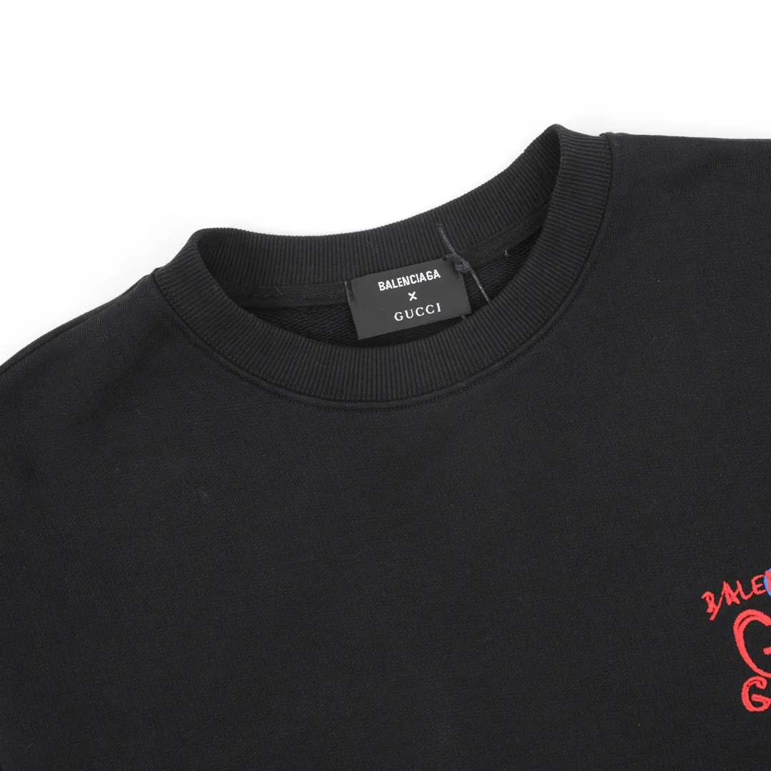【2026】【GUCCI  公式旗艦店】グッチ  丸首の衛衣 スウェットご好評に付き再入荷！
