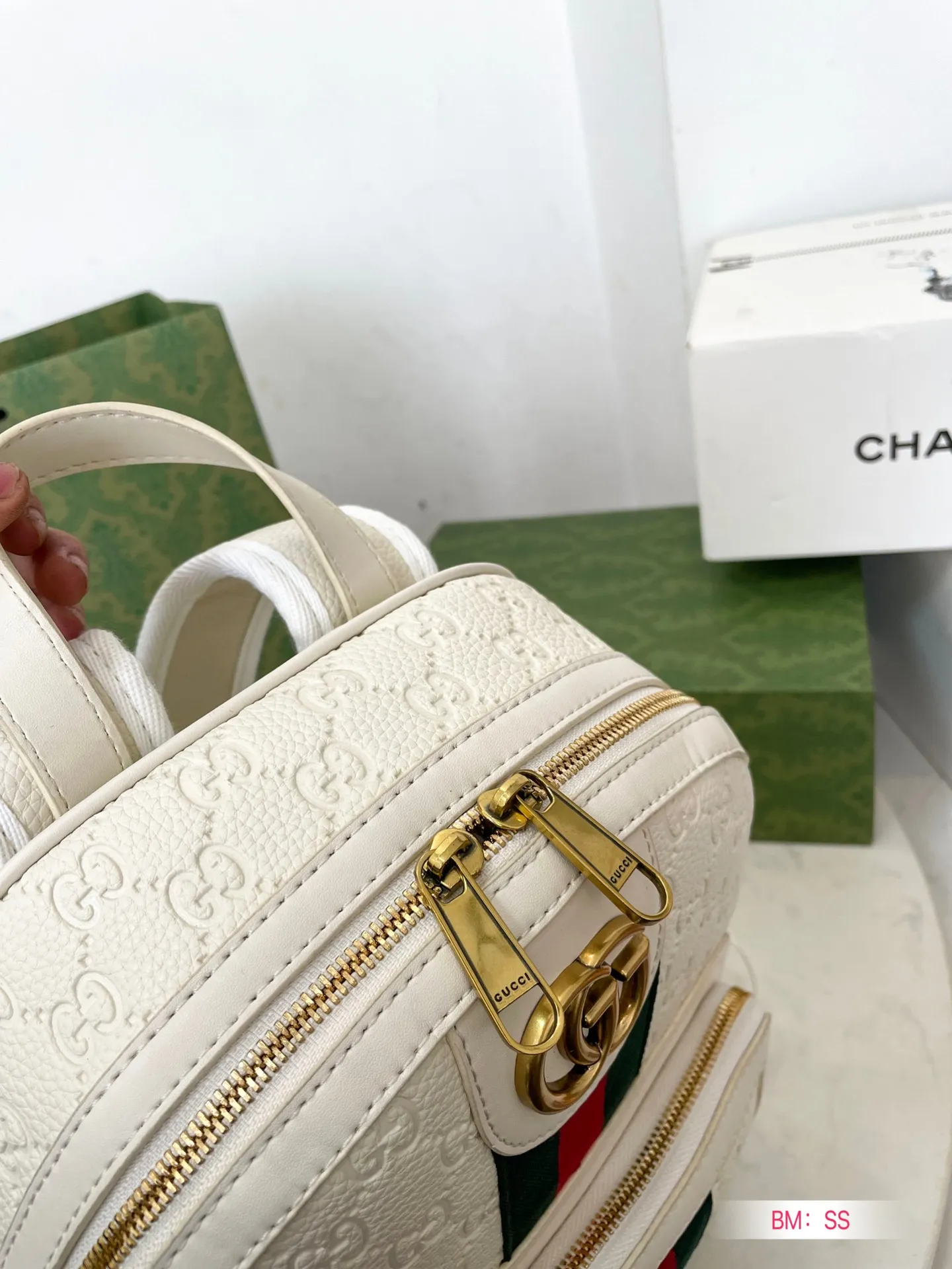【2026】【GUCCI 公式旗艦店】グッチ  リュックサック 当日出荷 好評に付き再入荷！23*32CM