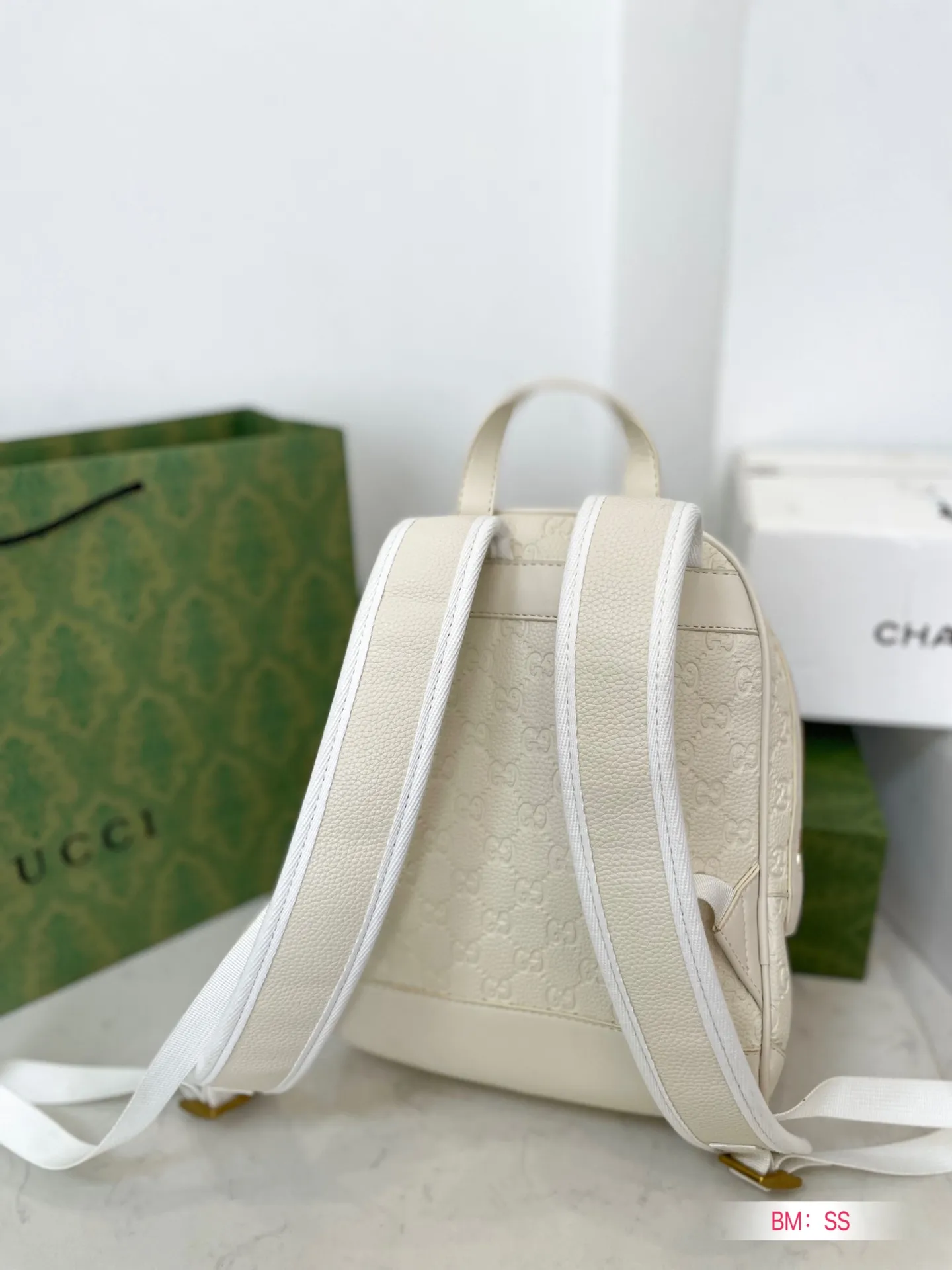 【2026】【GUCCI 公式旗艦店】グッチ  リュックサック 当日出荷 好評に付き再入荷！23*32CM