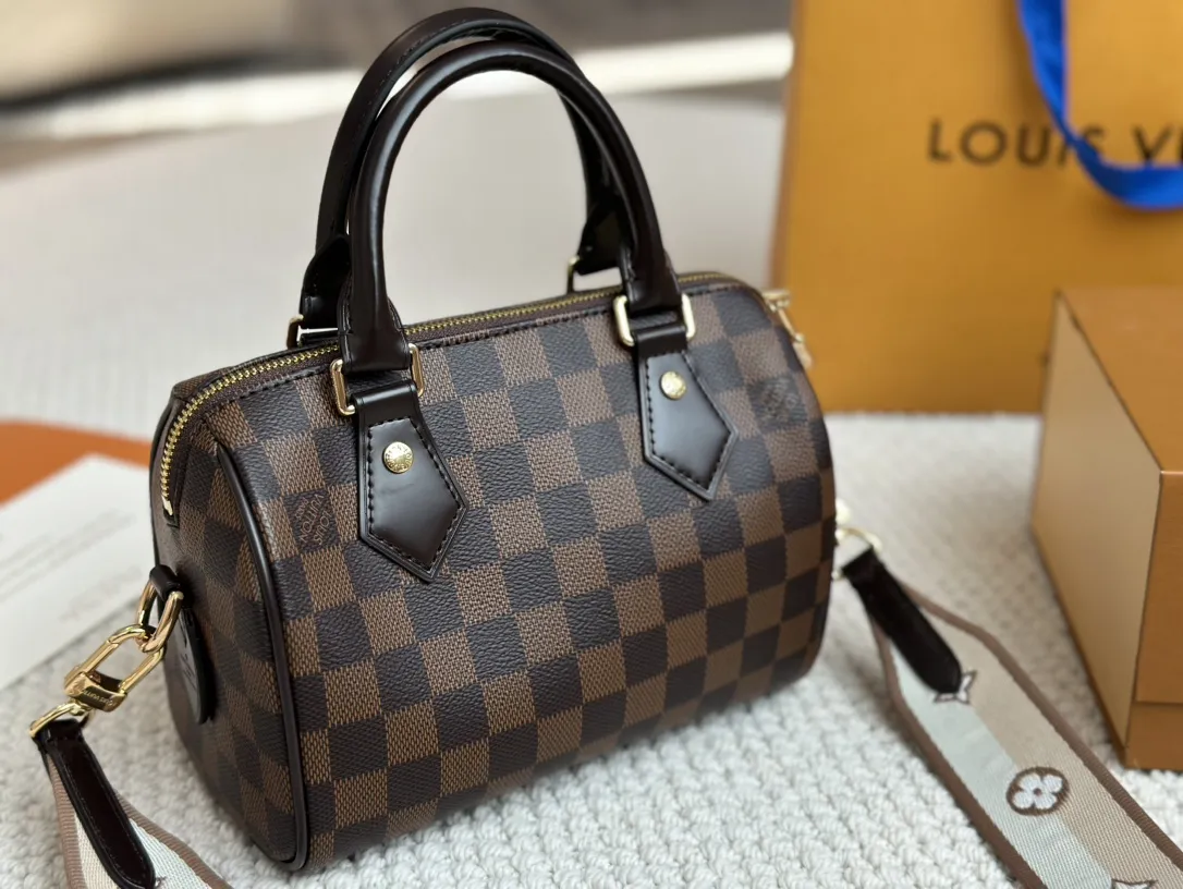 【2026】【LOUIS VUITTON  公式旗艦店】ルイヴィトン  ハンドバッグ 当日出荷 好評に付き再入荷！24*25CM