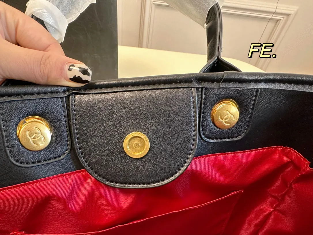 【2026】【CHANEL  公式旗艦店】シャネル   ハンドバッグ当日出荷 好評に付き再入荷！36*28CM