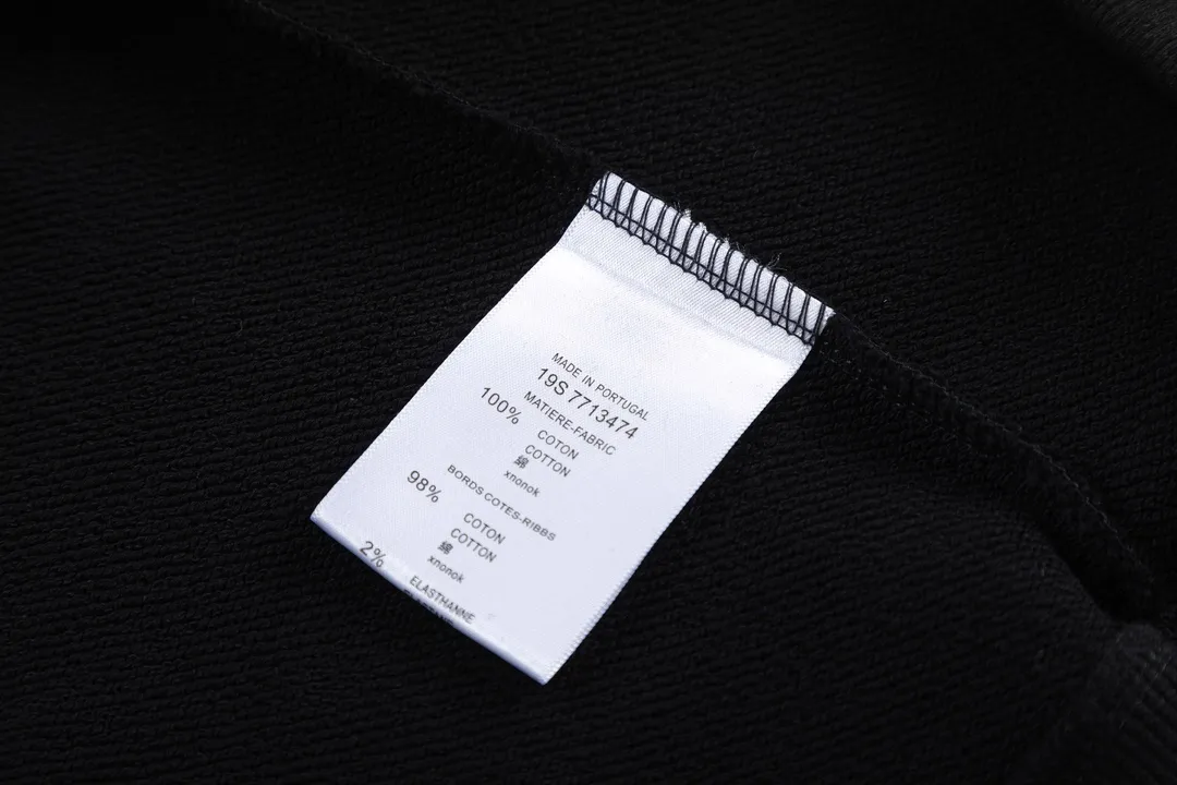【2026】【BURBERRY 公式旗艦店】バーバリー  丸首の衛衣 スウェット ご好評に付き再入荷！