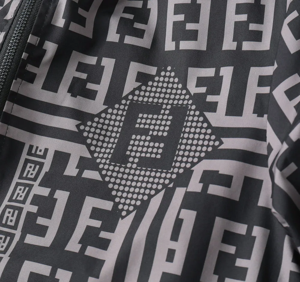 【2026】【FENDI  公式旗艦店】フェンディ  ジャケット着 好評に付き再入荷！