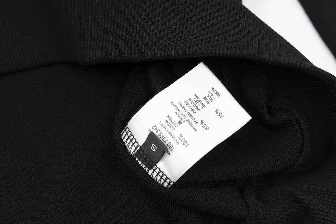 【2026】【GIVENCHY  公式旗艦店】ジバンシー パーカー スウェット ご好評に付き再入荷！
