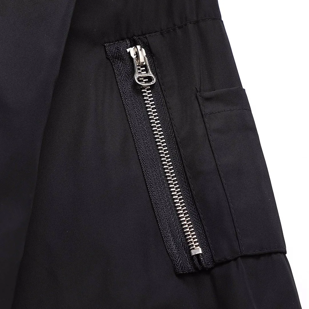 【2026】【CHROME HEARTS 公式旗艦店】クロムハーツ  ジャケット着好評に付き再入荷！