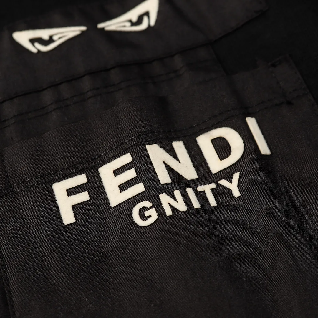 【2026】【FENDI  公式旗艦店】フェンディ丸首の衛衣 スウェット ご好評に付き再入荷！