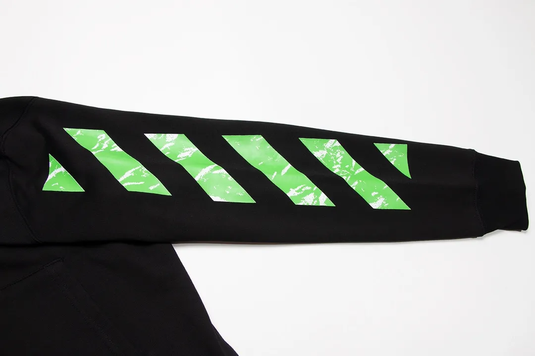 【2026】【OFF-WHITE  公式旗艦店】オフホワイトパーカースウェットご好評に付き再入荷！