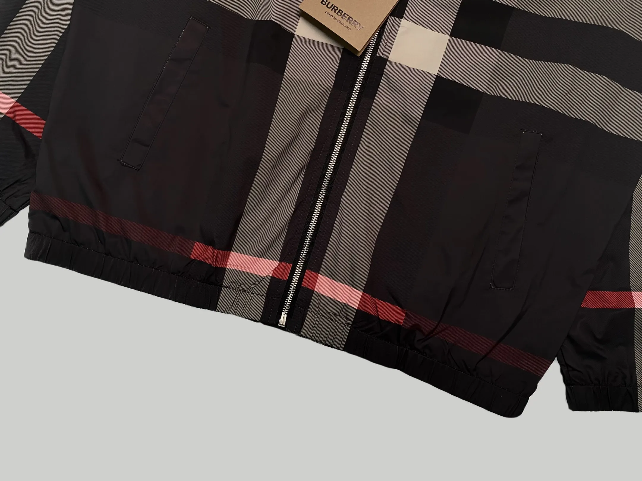 【2026】【BURBERRY  公式旗艦店】バーバリー  ジャケット 好評に付き再入荷！