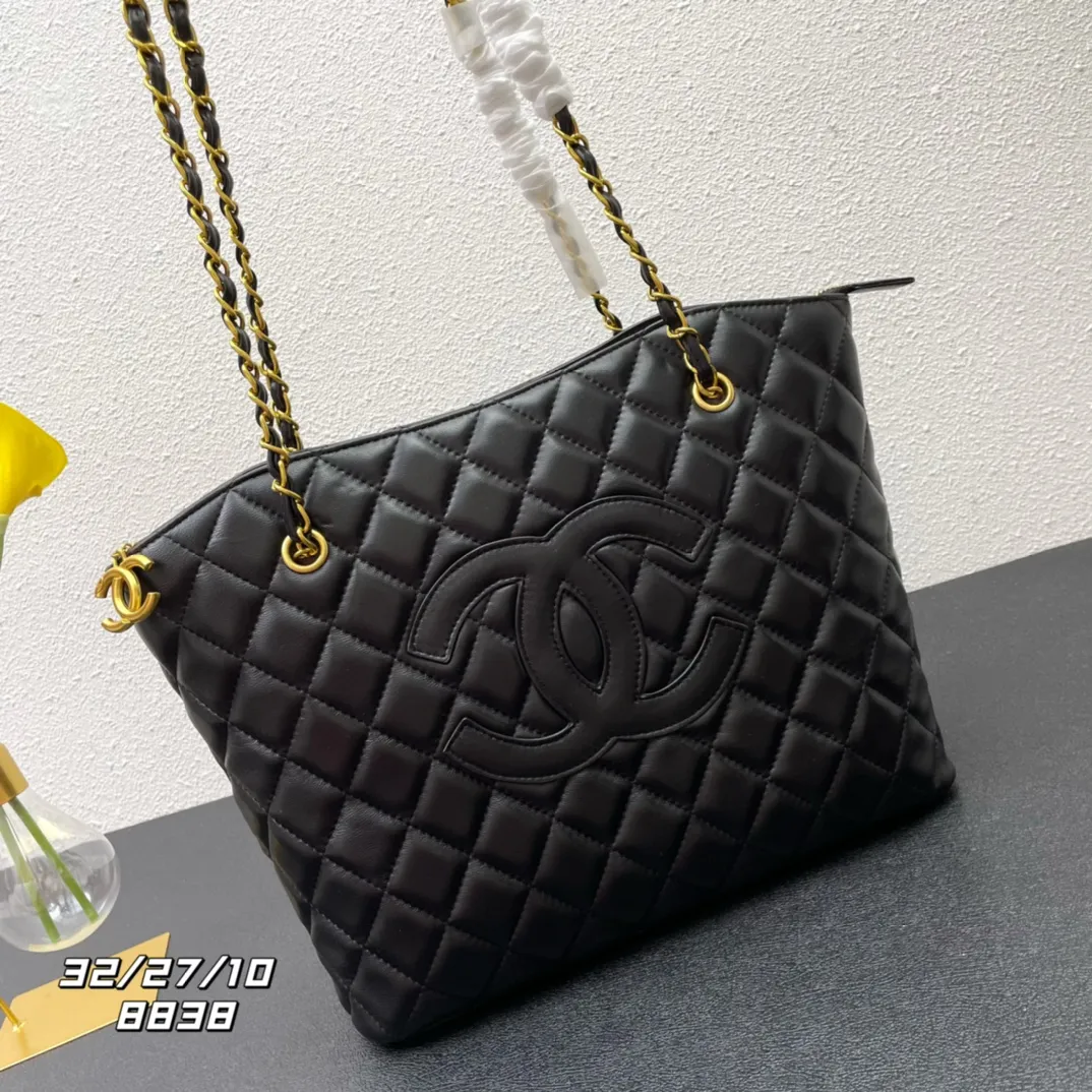 【2026】【CHANEL公式 旗艦店】シャネル  ハンドバッグ当日出荷 好評に付き再入荷！32*27*10CM