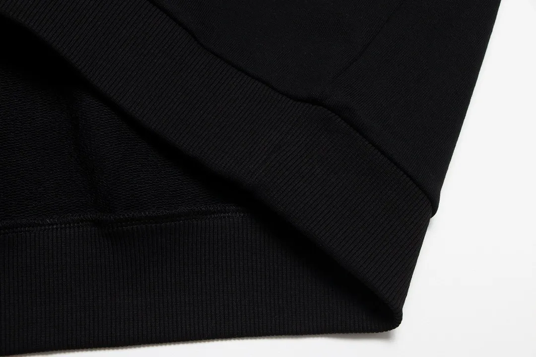 【2026】【GIVENCHY  公式旗艦店】ジバンシー 丸首の衛衣 スウェットご好評に付き再入荷！