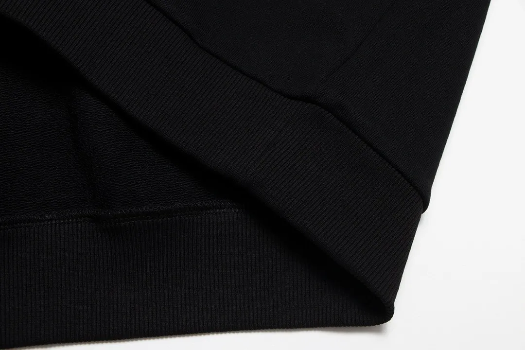 【2026】【GIVENCHY  公式旗艦店】ジバンシー 丸首の衛衣 スウェットご好評に付き再入荷！