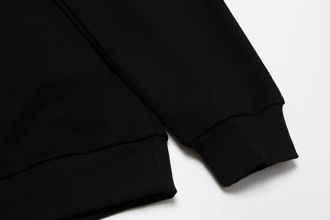【2026】【GIVENCHY  公式旗艦店】ジバンシー 丸首の衛衣 スウェットご好評に付き再入荷！