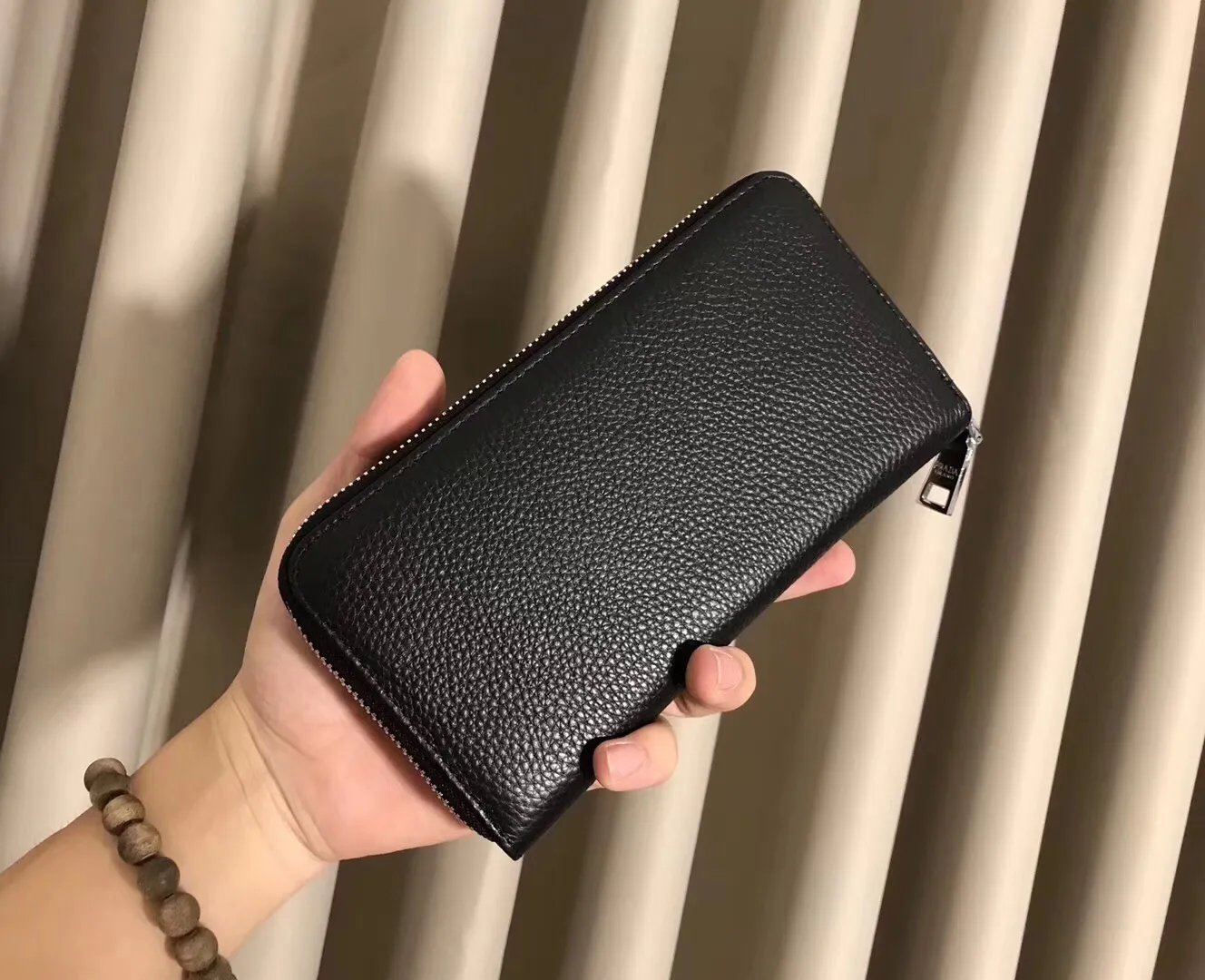 【2026】【PRADA  公式 旗艦店】プラダ  財布当日出荷 好評に付き再入荷！30*22*10CM