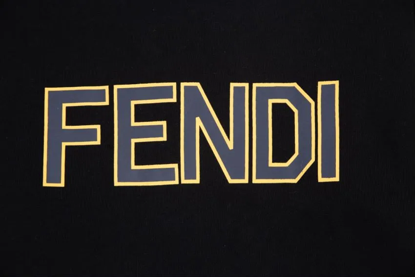 【2026】【FENDI  公式旗艦店】フェンディ丸首の衛衣 スウェット ご好評に付き再入荷！