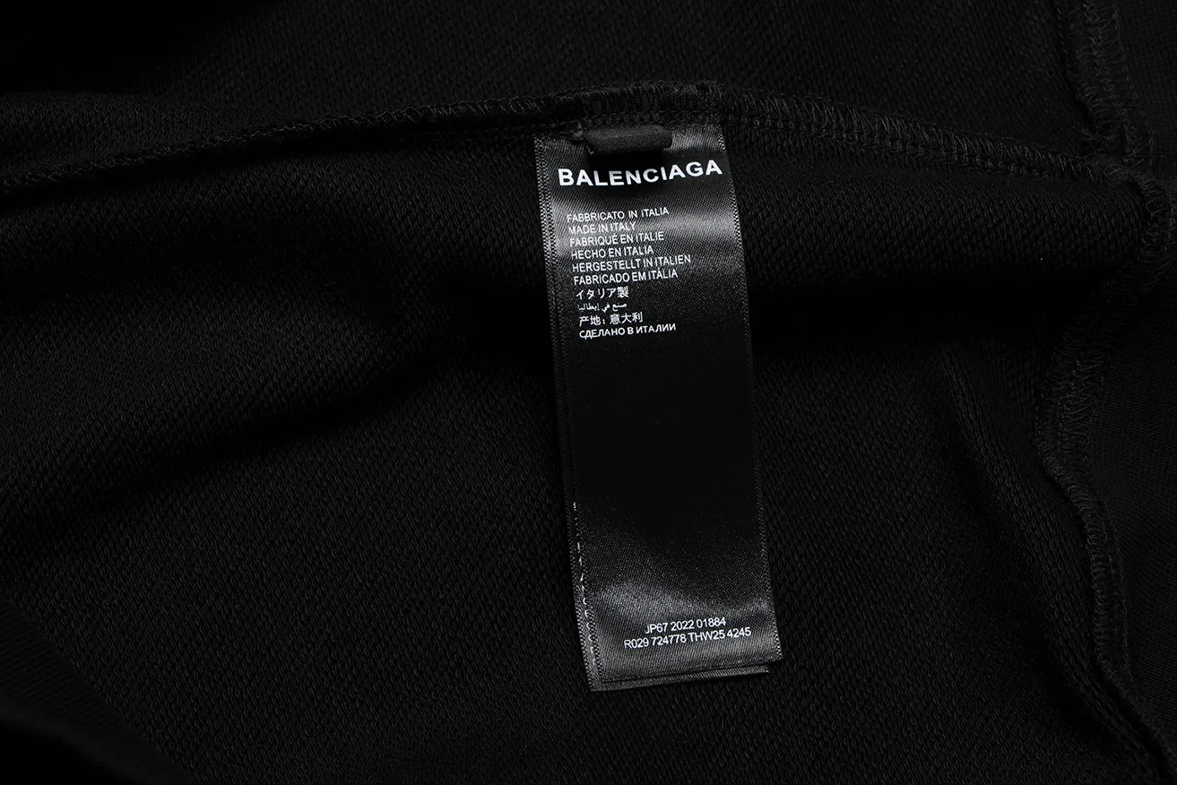 【2026】【BALENCIAGA 公式旗艦店】バレンシアガ  パーカー  ウェット ご好評に付き再入荷！