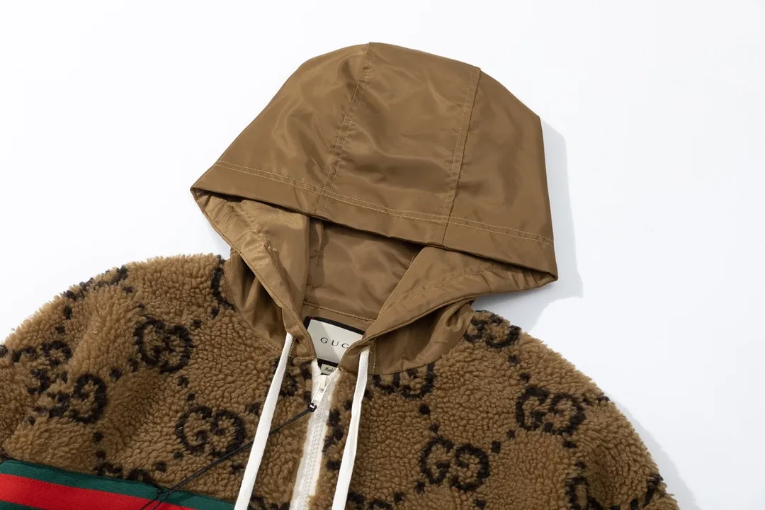 【2026】【GUCCI  公式旗艦店】グッチ  ジャケット着 好評に付き再入荷！