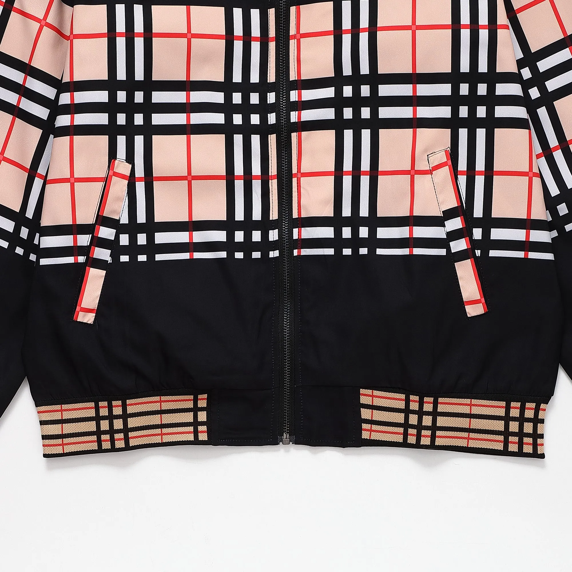 【2026】【BURBERRY 公式旗艦店】バーバリー ジャケット着好評に付き再入荷！
