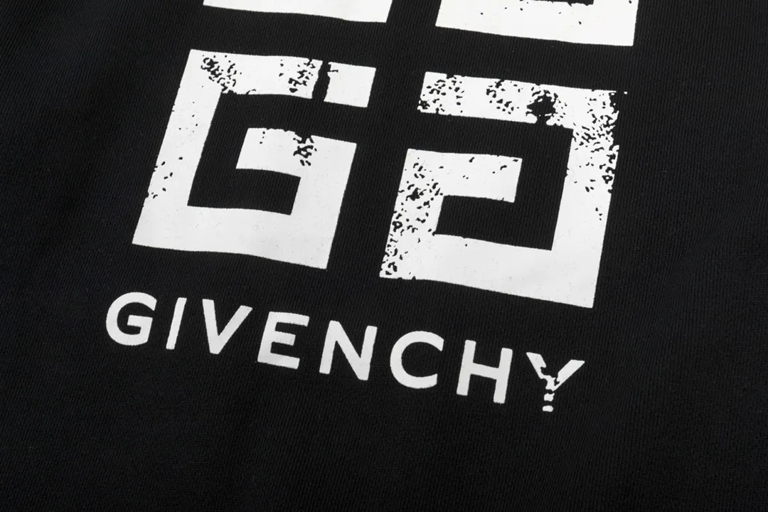 【2026】【GIVENCHY  公式旗艦店】ジバンシー 丸首の衛衣 スウェットご好評に付き再入荷！