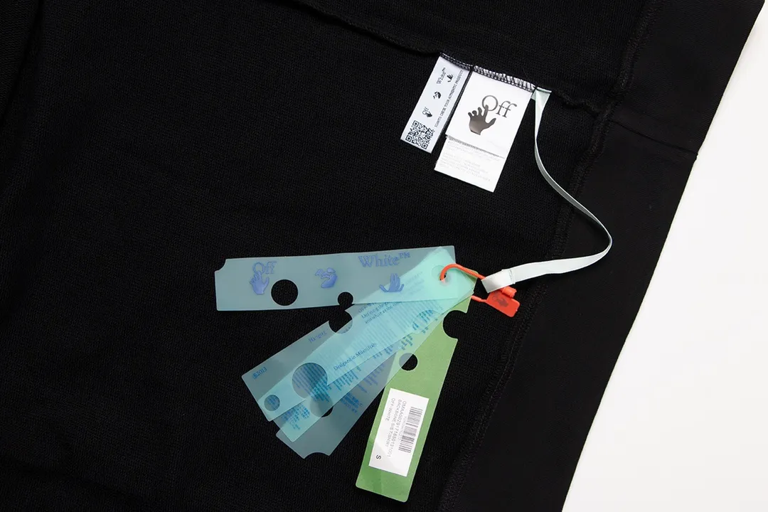 【2026】【OFF-WHITE  公式旗艦店】オフホワイトパーカースウェットご好評に付き再入荷！