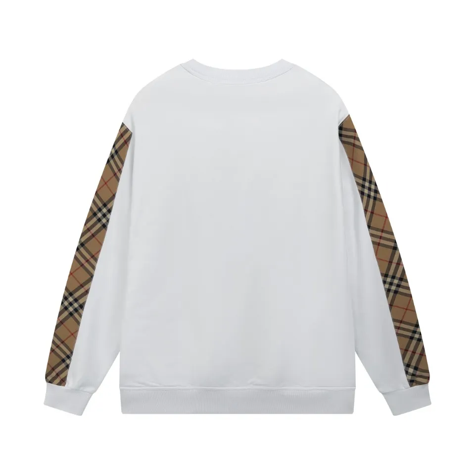 【2026】【BURBERRY  公式旗艦店】バーバリー丸首の衛衣 スウェットご好評に付き再入荷！