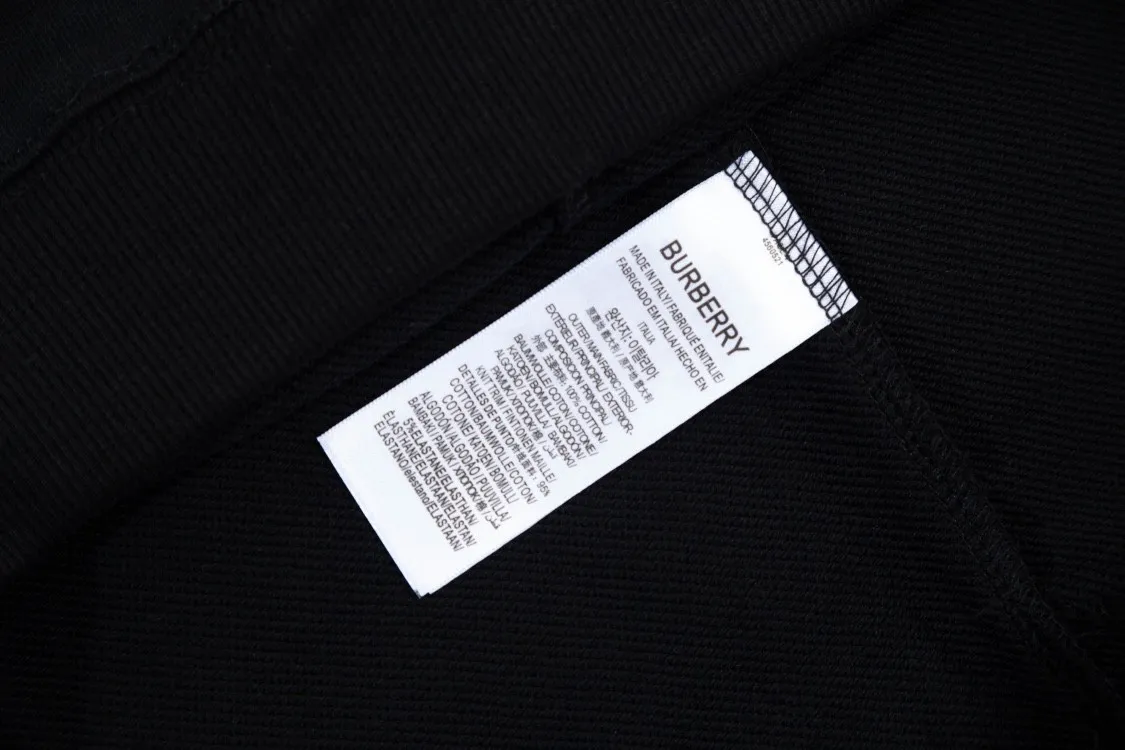 【2026】【BURBERRY  公式旗艦店】バーバリー丸首の衛衣 スウェットご好評に付き再入荷！