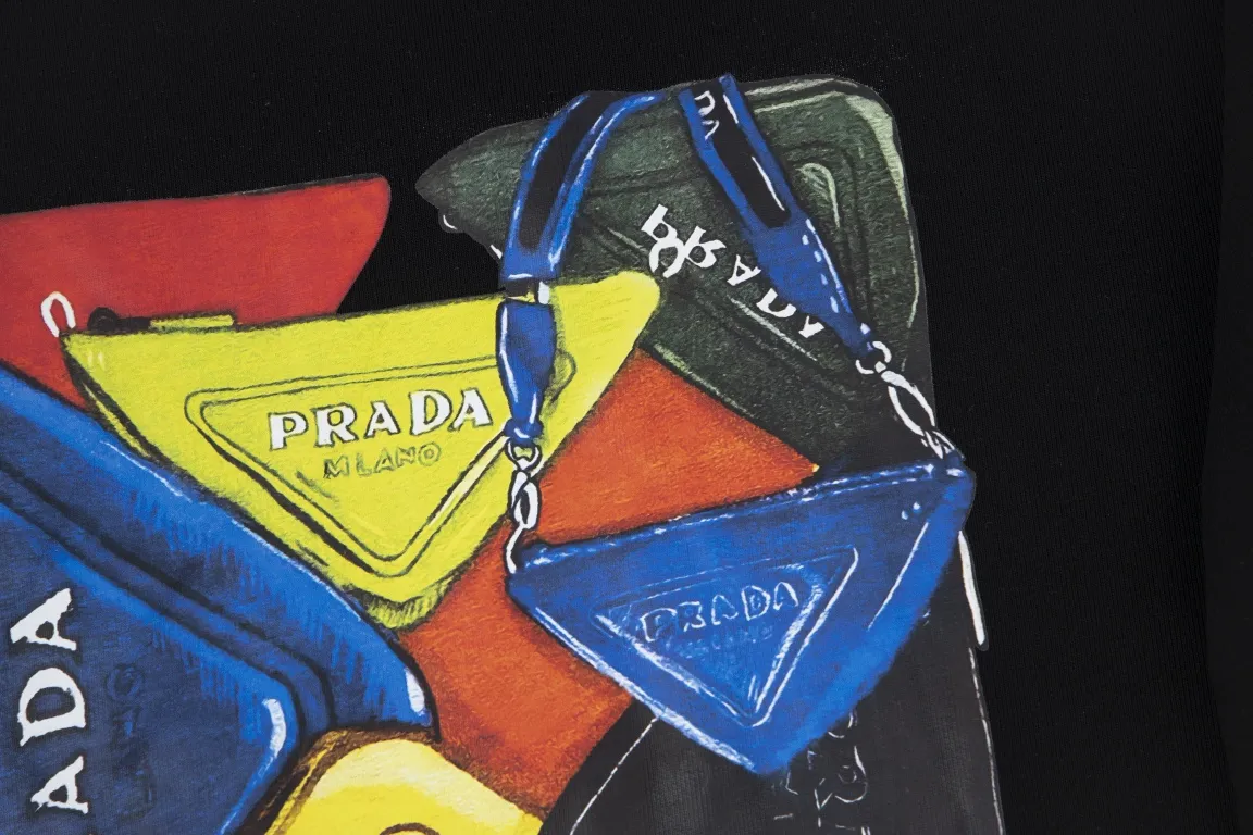【2026】【PRADA  公式旗艦店】プラダ 丸首の衛衣 スウェットご好評に付き再入荷！