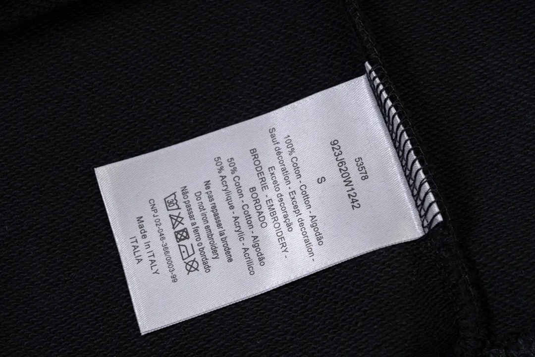 【2026】【DIOR 公式旗艦店】ディオール  丸首の衛衣 スウェットご好評に付き再入荷！