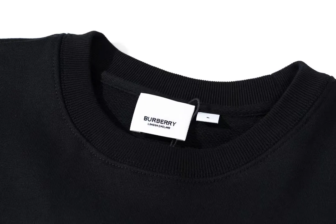 【2026】【BURBERRY  公式旗艦店】バーバリー 丸首の衛衣スウェットご好評に付き再入荷！