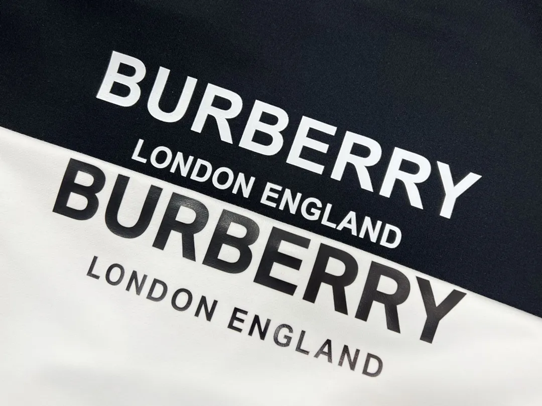 【2026】【BURBERRY 公式旗艦店】バーバリー 丸首の衛衣 スウェットご好評に付き再入荷！