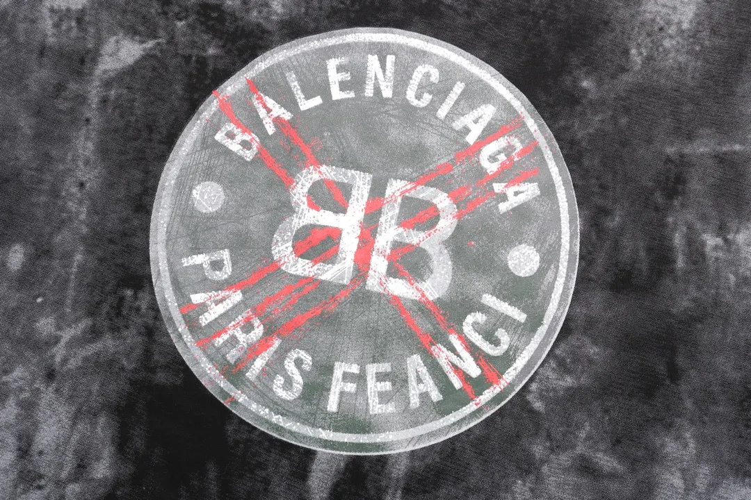 【2026】【BALENCIAGA  公式旗艦店】 バレンシアガ    Tシャツご好評に付き再入荷！