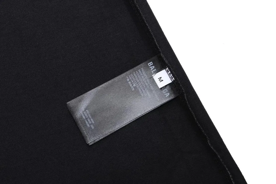 【2026】【BALENCIAGA  公式旗艦店】 バレンシアガ    Tシャツご好評に付き再入荷！
