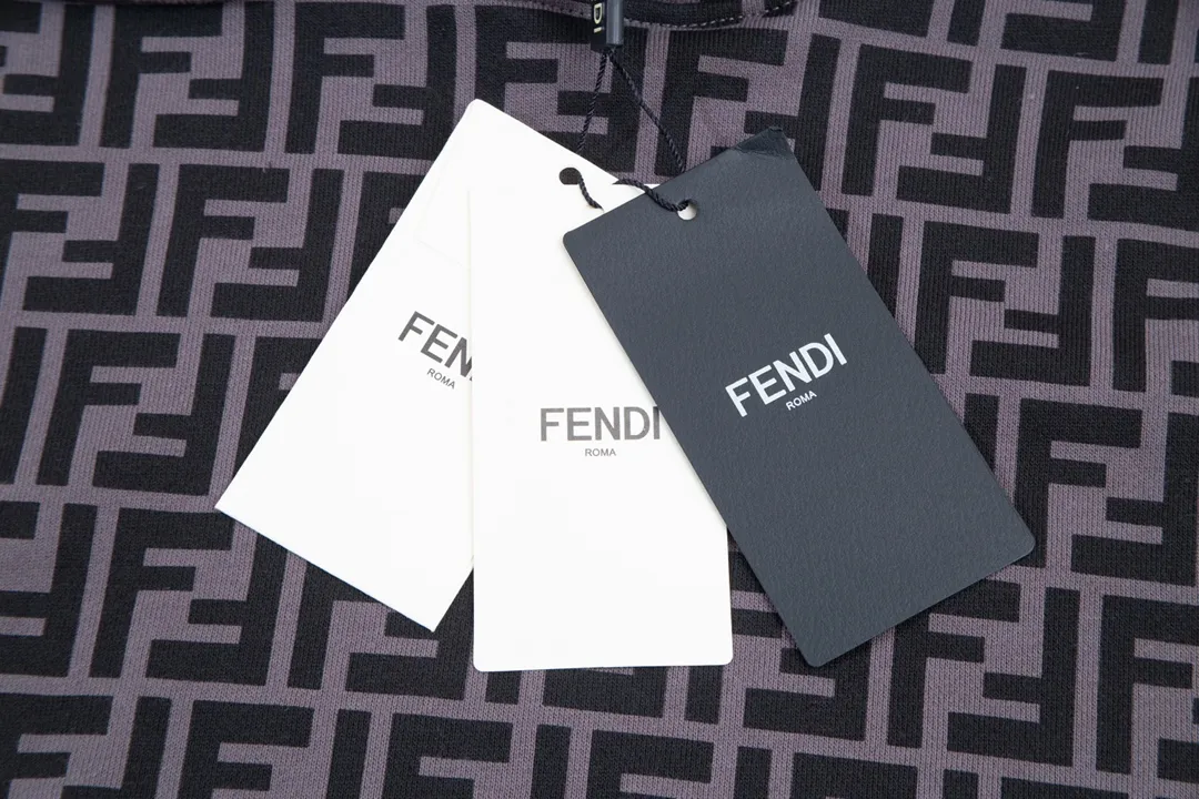 【2026】【FENDI  公式旗艦店】フェンディパーカー スウェット ご好評に付き再入荷！