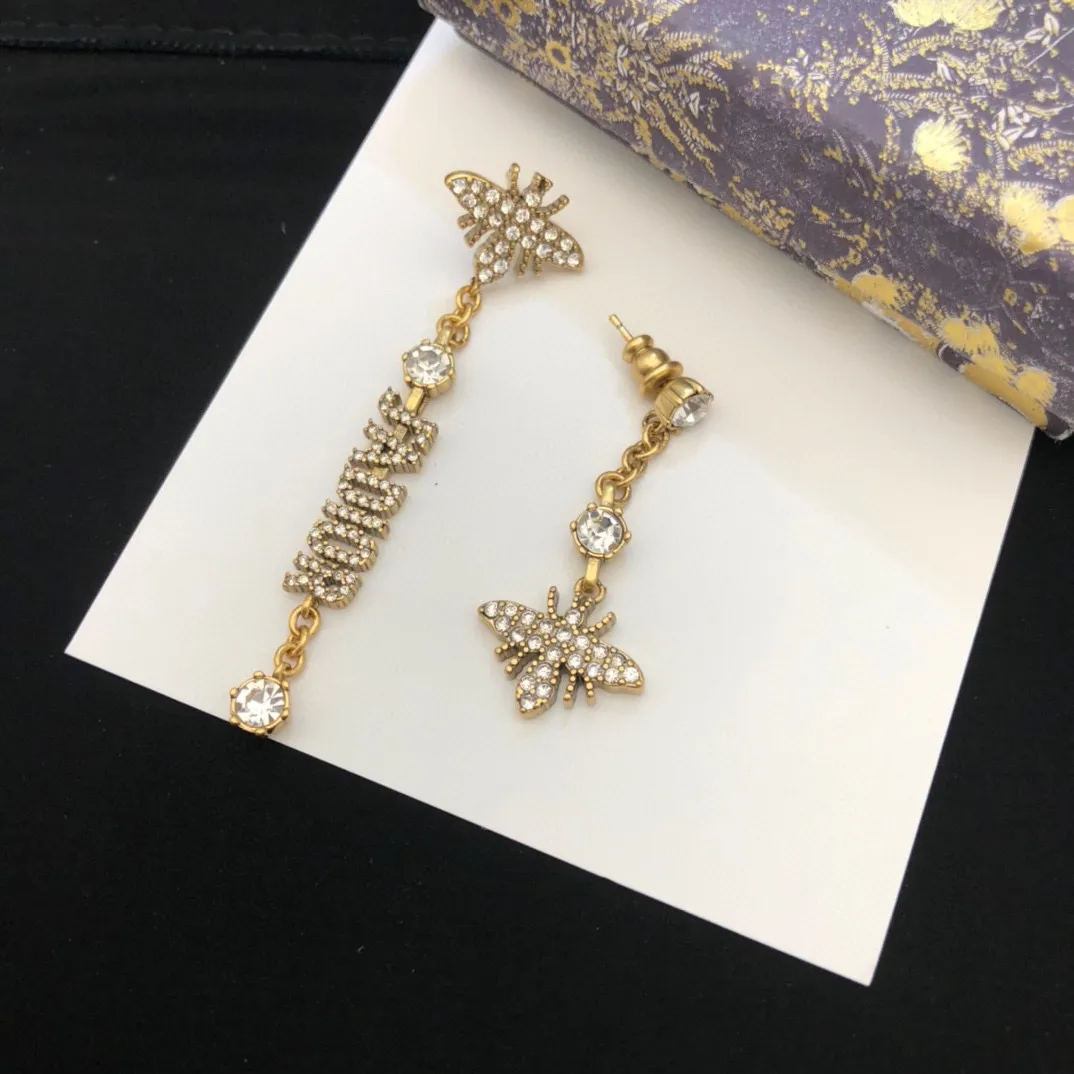 【2026】【DIOR】 ディオール   ファッションスタイルのイヤリング