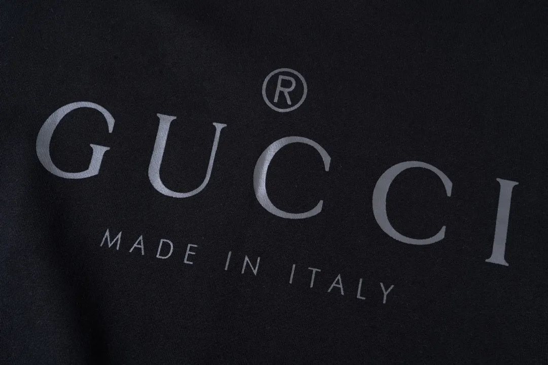 【2026】【GUCCI  公式旗艦店】グッチ  丸首の衛衣 ご好評に付き再入荷！