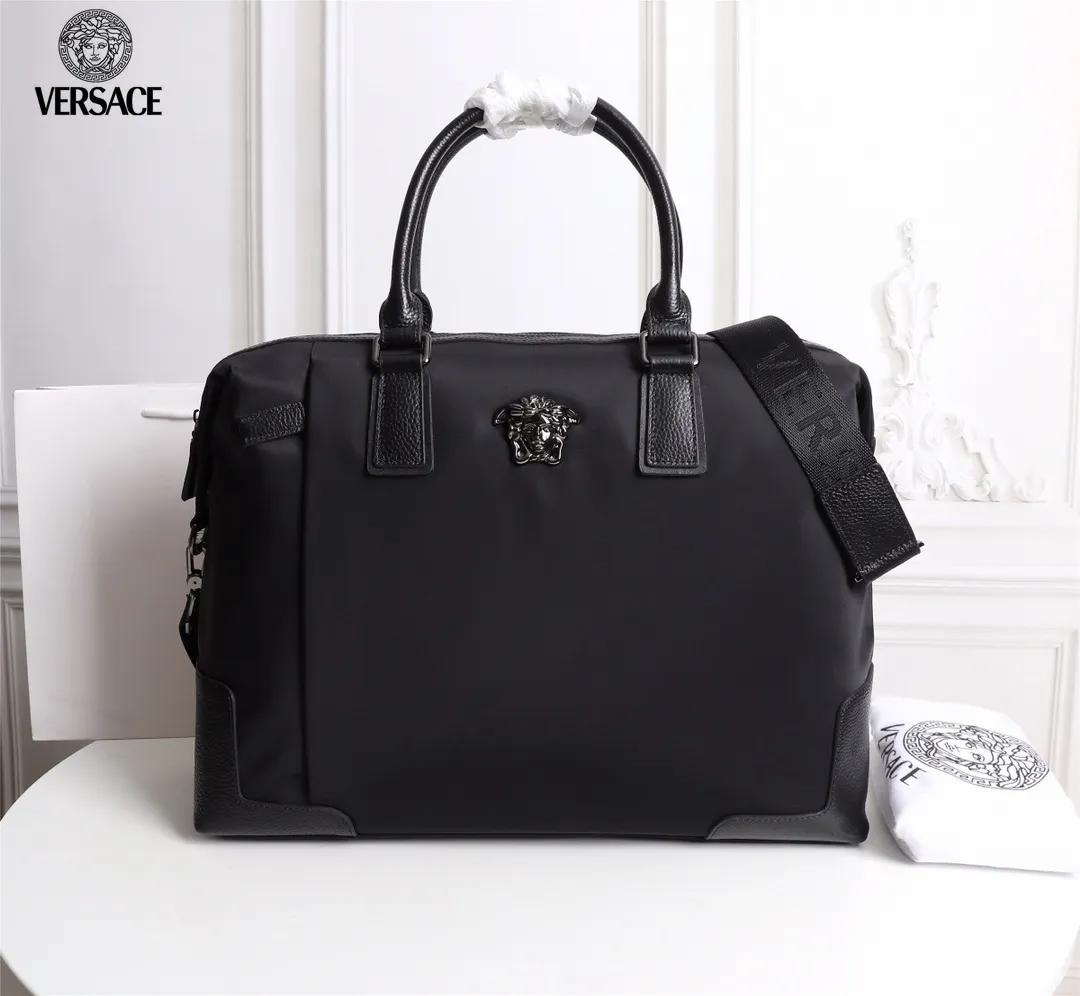 【2026】【VERSACE 公式旗艦店】ヴェルサーチ 旅行かばん  当日出荷 好評に付き再入荷！41*31*13CM
