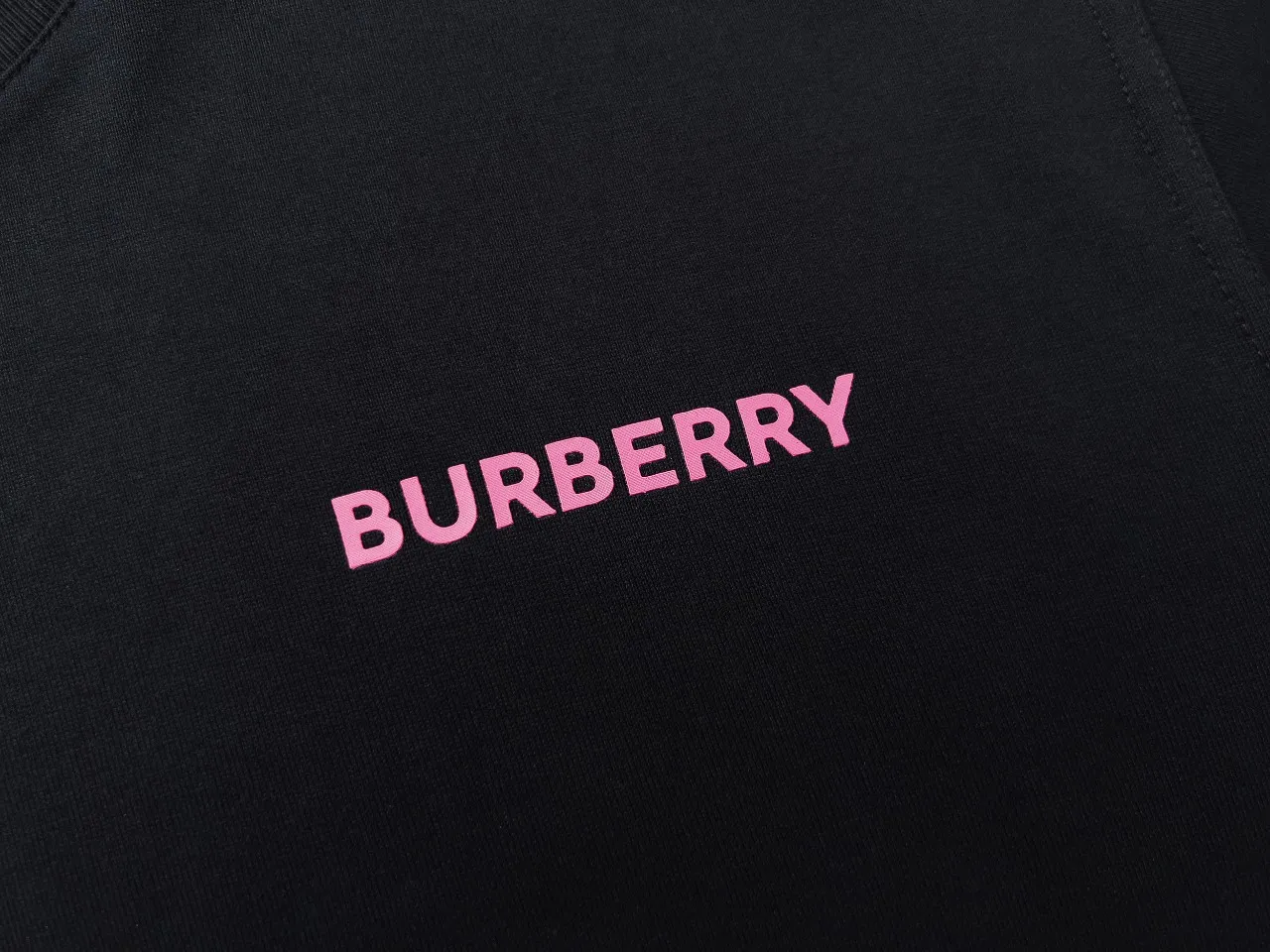 【2026】【BURBERRY 公式旗艦店】バーバリー   Tシャツ ご好評に付き再入荷！