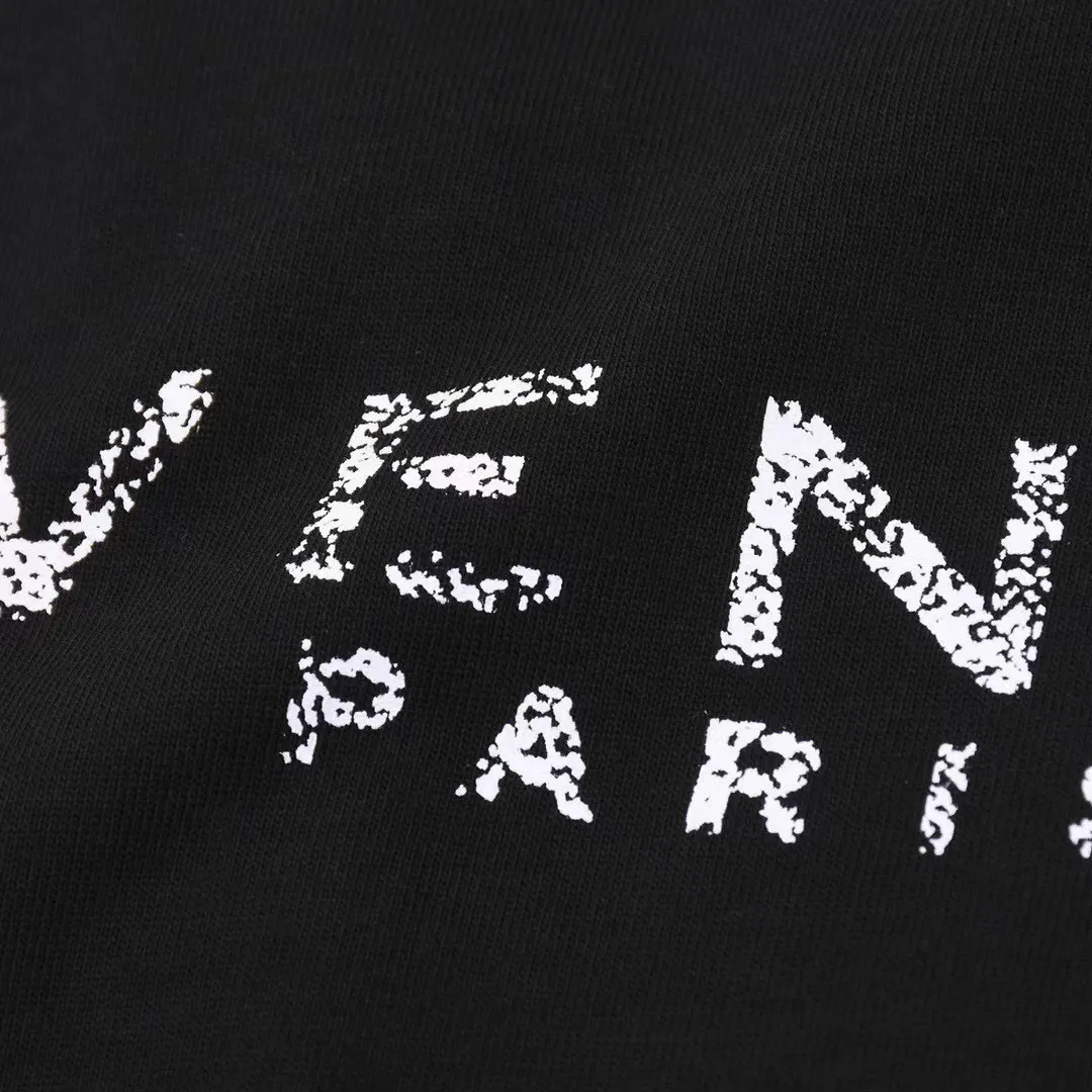 【2026】【GIVENCHY 公式旗艦店】ジバンシー   Tシャツ ご好評に付き再入荷！