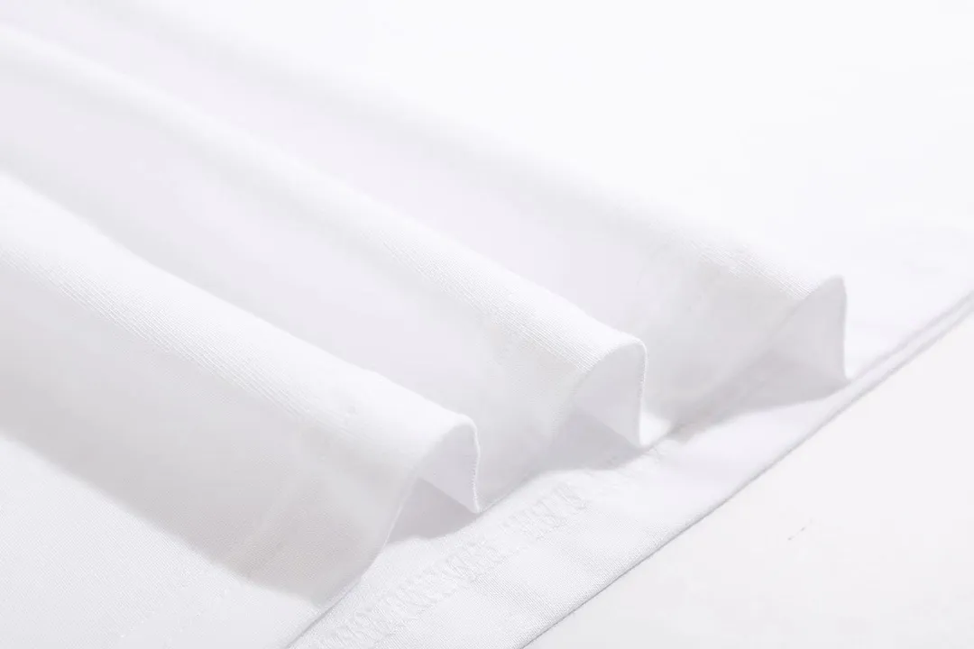 【2026】【GIVENCHY 公式旗艦店】ジバンシー   Tシャツ ご好評に付き再入荷！